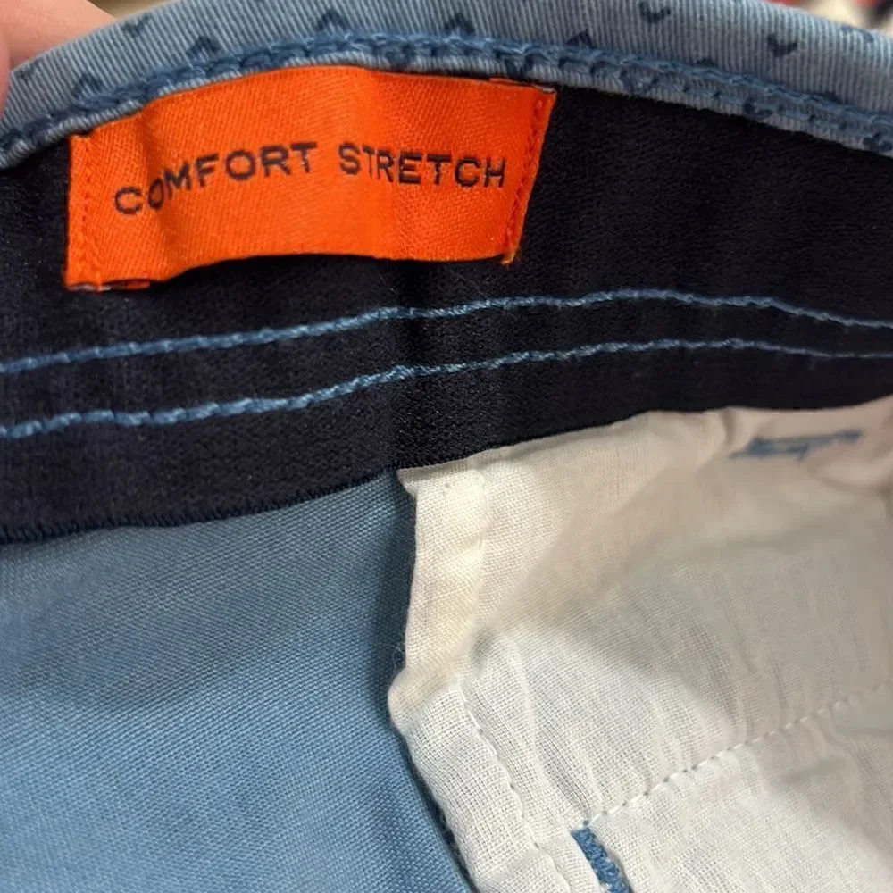 St. John’s Bay Blue print comfort stretch flat front shorts size 42 NWT